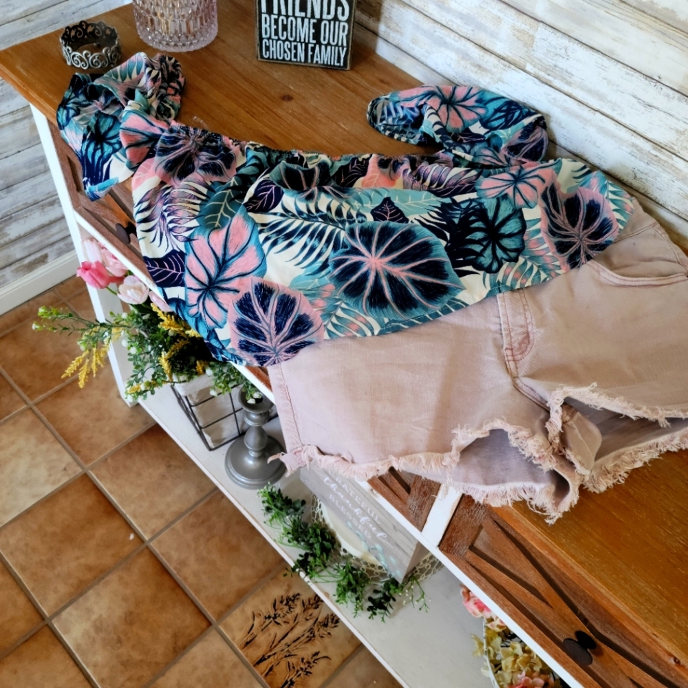 shorts and top set